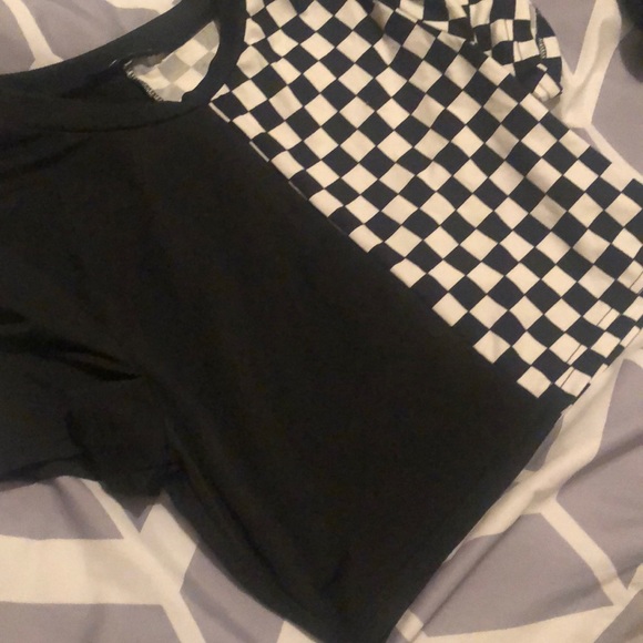 Checkered Cropped tee - Picture 2 of 3